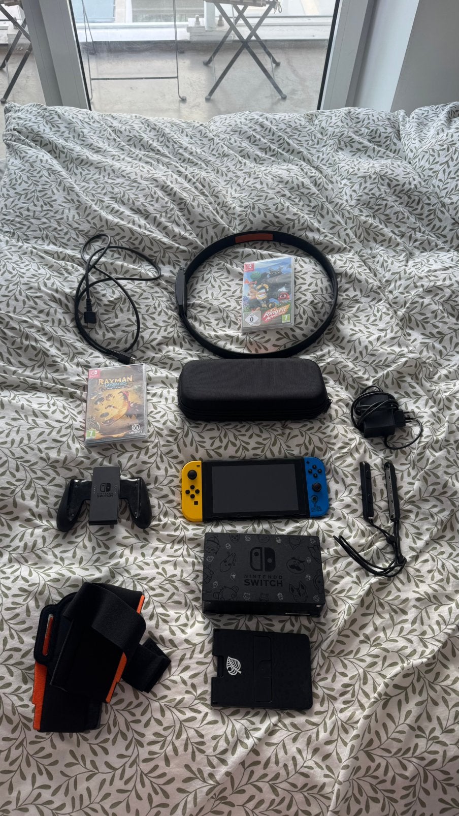 Meilleure offre : Nintendo Switch Fortnight Edition, Consoles de jeu & Jeux vidéo, Enlèvement, Comme neuf