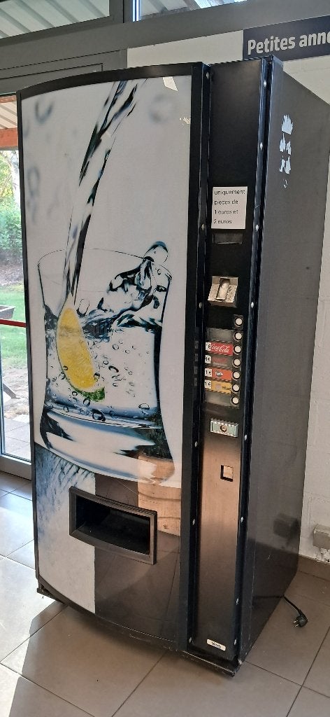 Distributeur boissons, Ophalen, Dranken