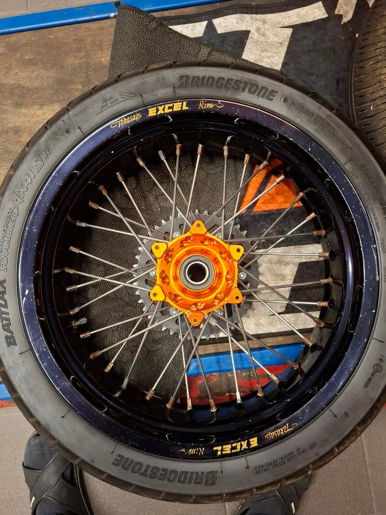 Exel supermotard wielen 17 inch, Motoren, Ophalen