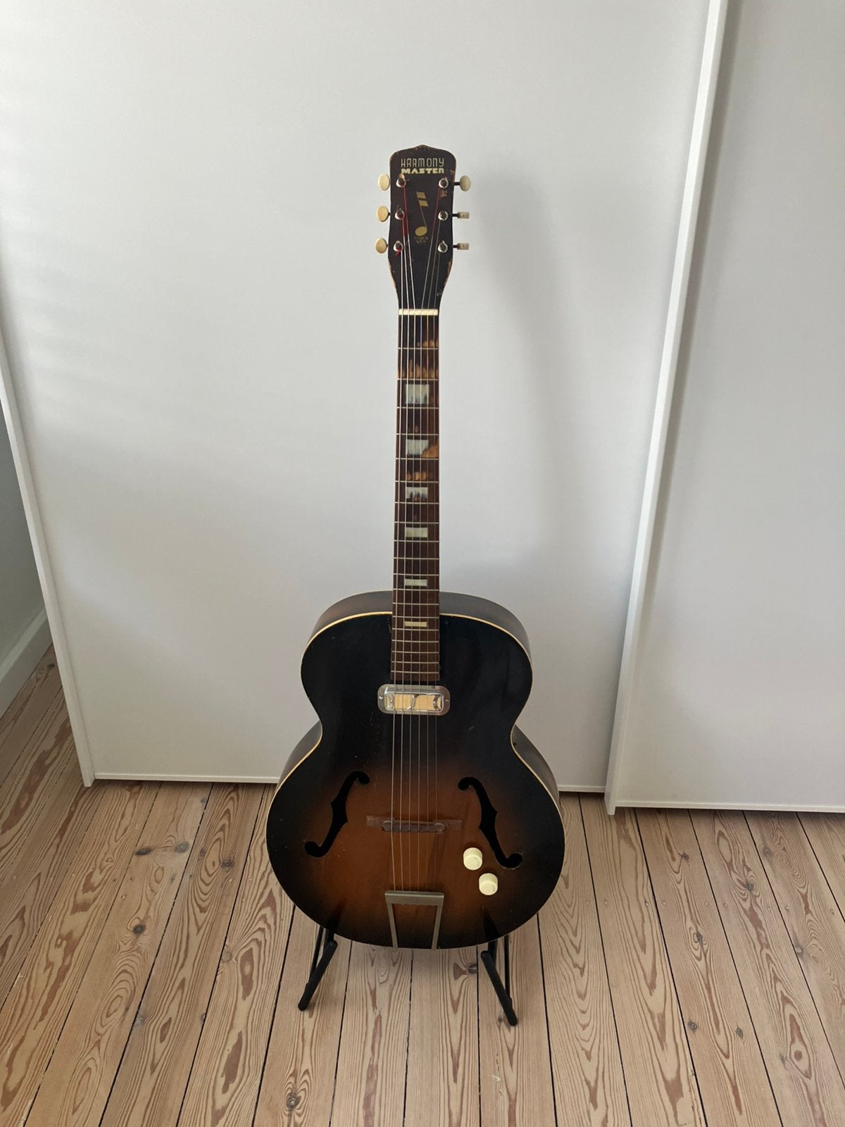 Harmony Master Archtop 1960’s, Ophalen, Zo goed als nieuw