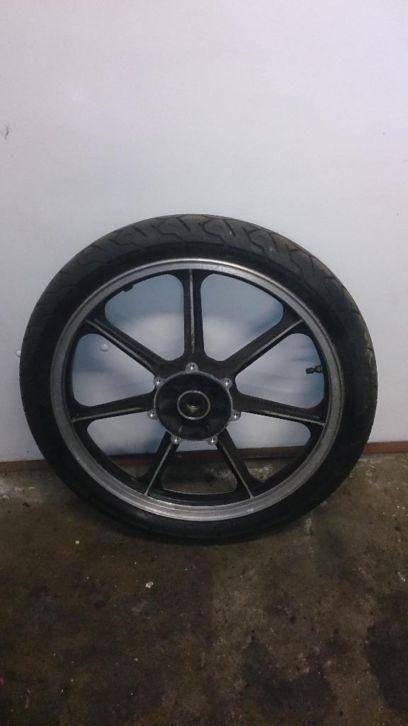 Kawasaki Z400 voorwiel Z400J voorvelg velg wiel voorband, Motoren, Onderdelen | Kawasaki, Gebruikt, Ophalen of Verzenden