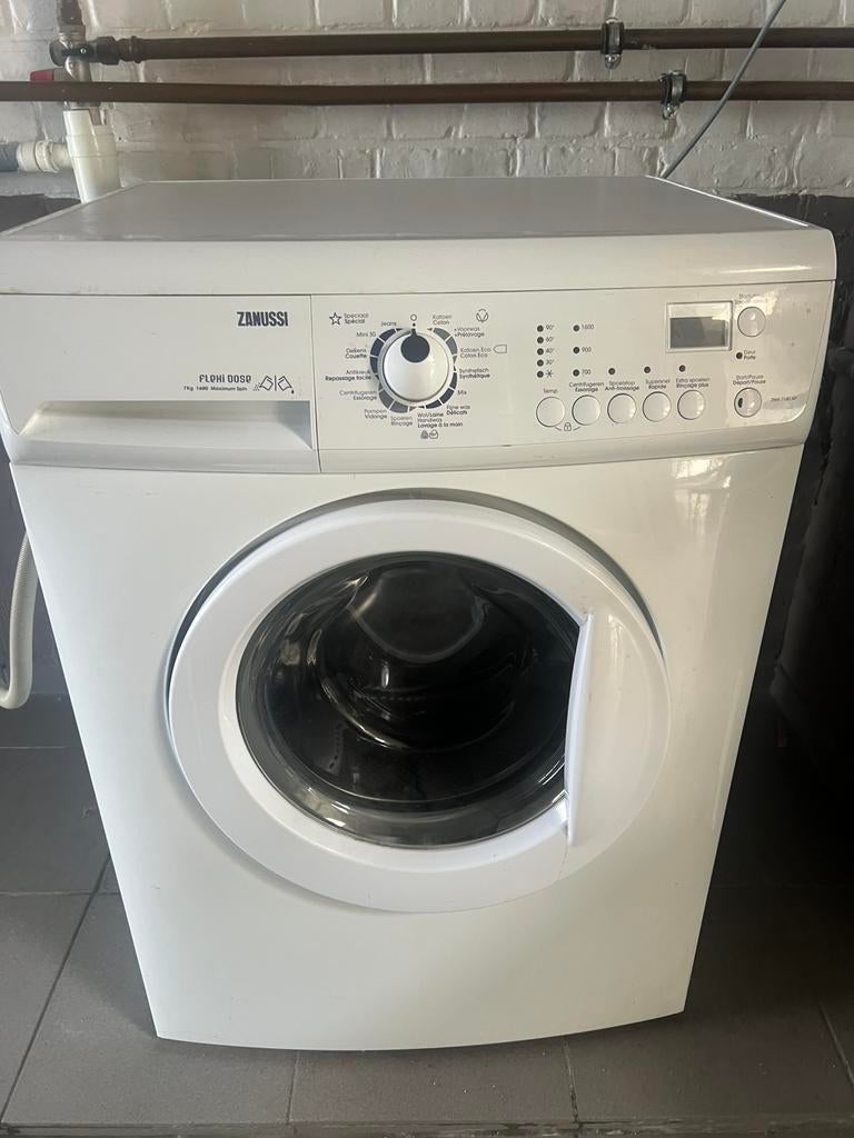Wasmachine Zanussi 7kg, Elektronische apparatuur, Wasmachines, Ophalen, Zo goed als nieuw