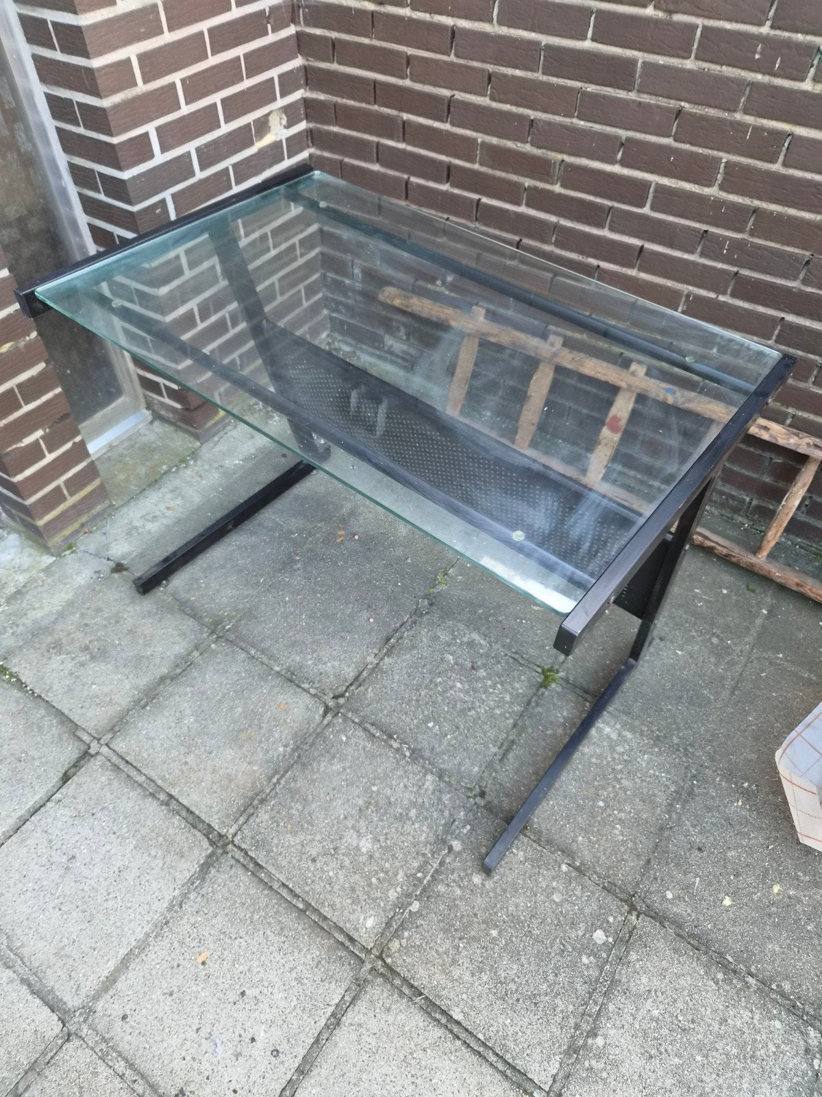 glazen bureau met stalen onderzijde, Tuin en Terras, Ophalen