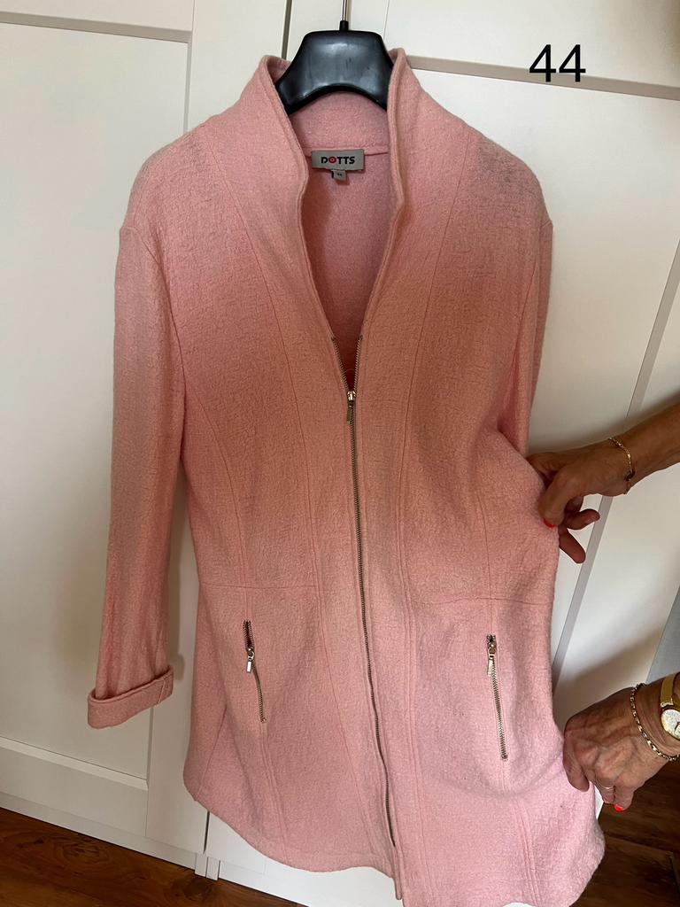 Lichte jas dotts maat 44, Kleding | Dames, Ophalen, Zo goed als nieuw, Maat 42/44 (L)