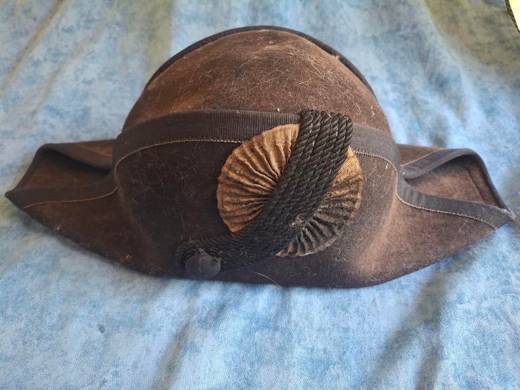 Bicorne, Ophalen of Verzenden