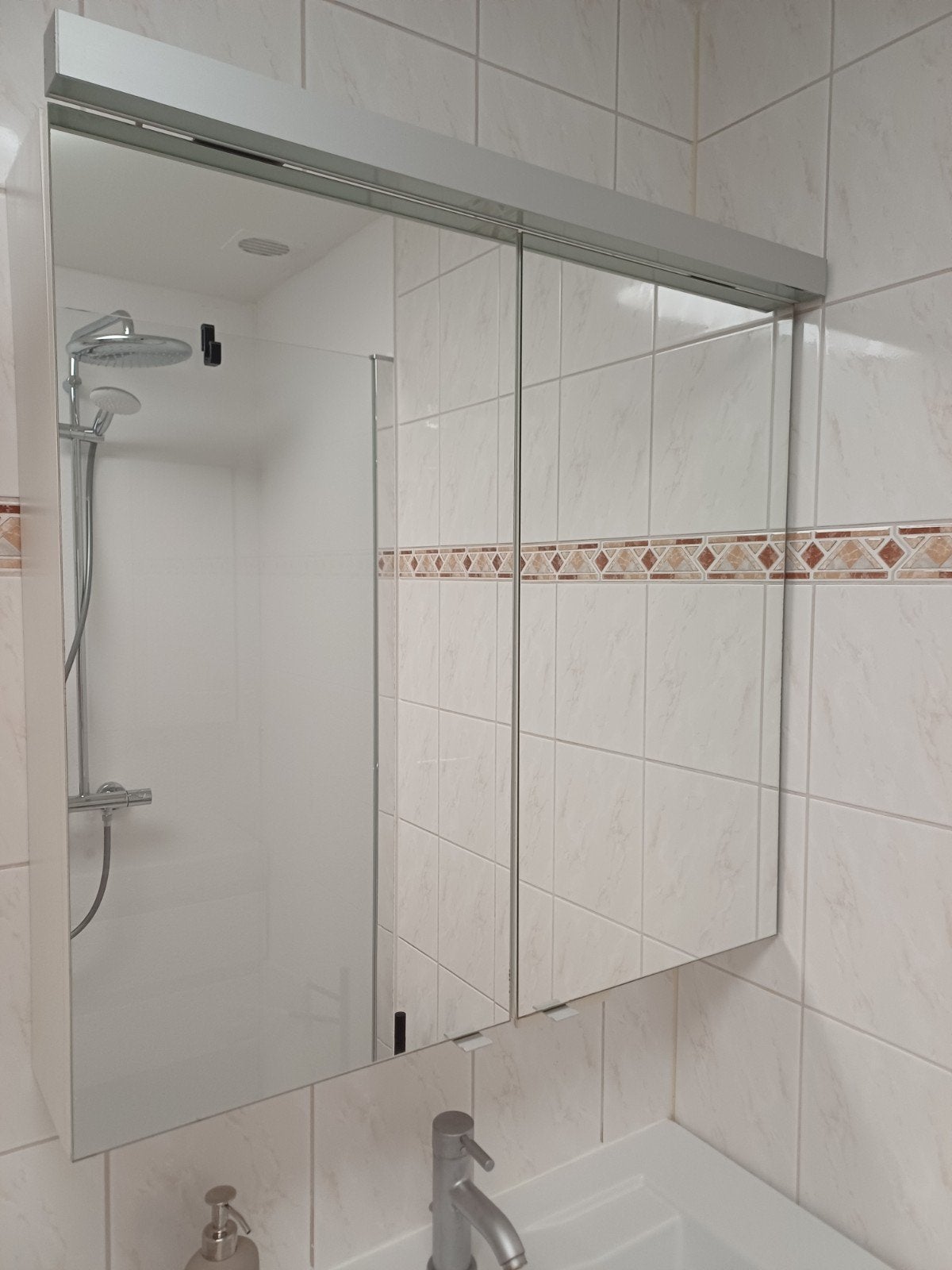 Mobilier de salle de bain complet, Enlèvement