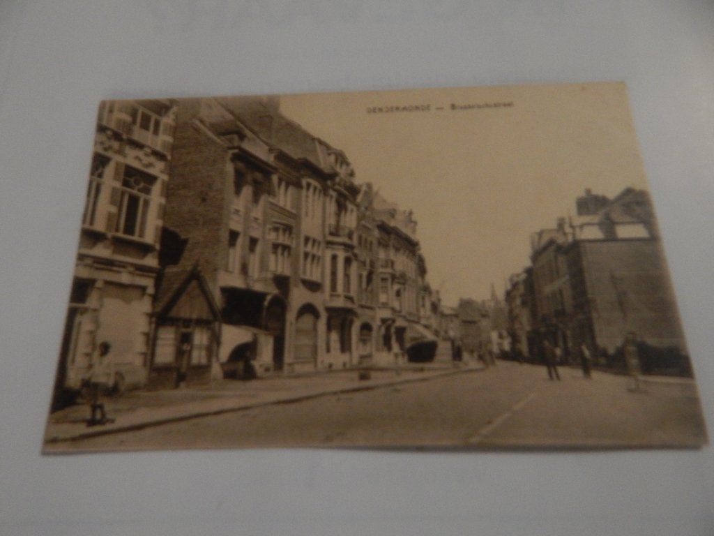 BRUSSELSESTRAAT  DENDERMONDE, Verzamelen, Postkaarten | België, Ophalen of Verzenden, Oost-Vlaanderen