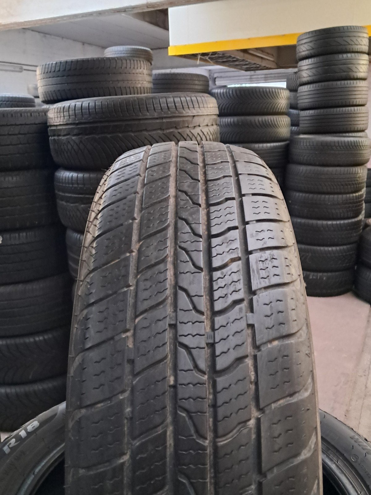 18565r15 185 65 r15 185/65/r15 VINDFORCE Hiver avec montage, Enlèvement ou Envoi
