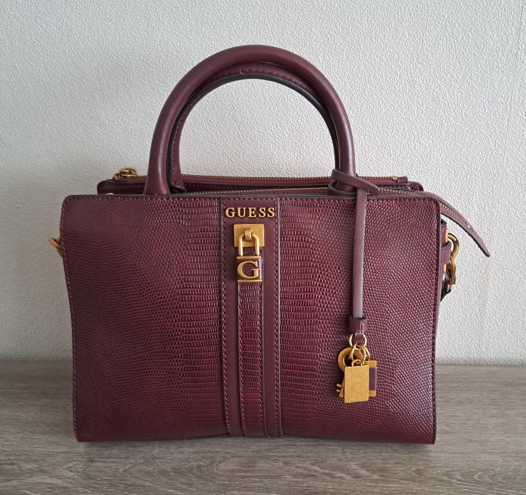 Mooie bordeaux handtas van Guess, Verzenden, Zo goed als nieuw, Rood, Handtas