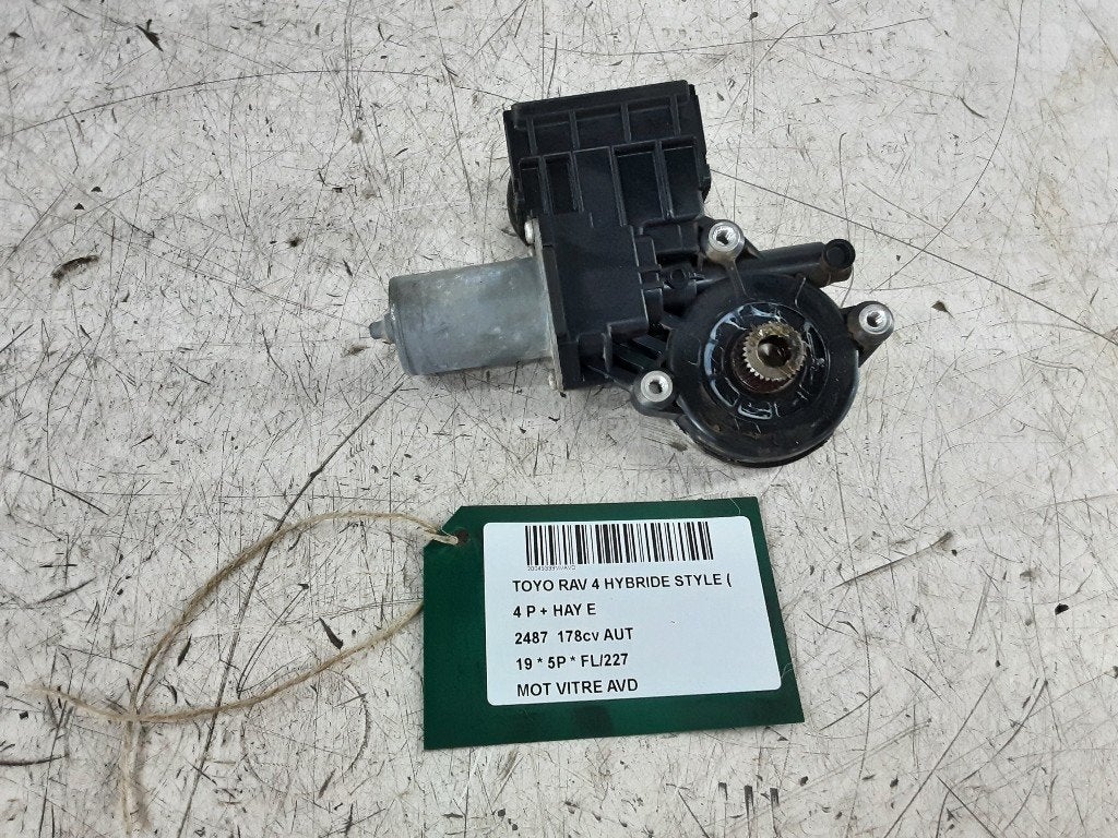MOTEUR LEVE VITRE ELECTRIQUE AVANT DROIT Toyota RAV4 (A5), Mevr. I. Hauben, Toyota, Utilisé, Avant