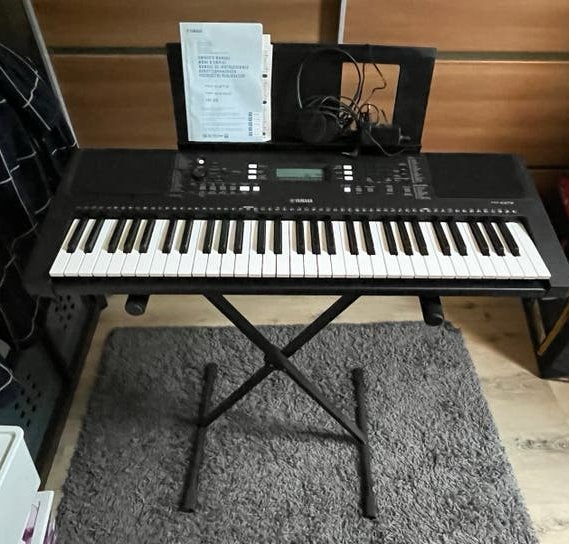 Yamaha KEYBOARD PSR-E373, Muziek en Instrumenten, Ophalen, Zo goed als nieuw, Yamaha