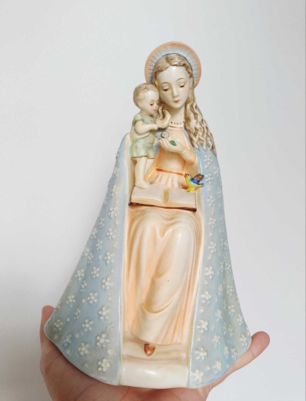 Statue « Vierge aux fleurs » de Hummel, Antiquités & Art, Antiquités | Objets religieux, Enlèvement ou Envoi