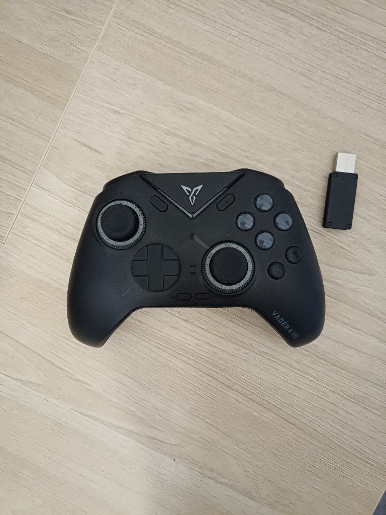 Vader 4 pro, Comme neuf, Enlèvement, Autres manettes, Sans fil