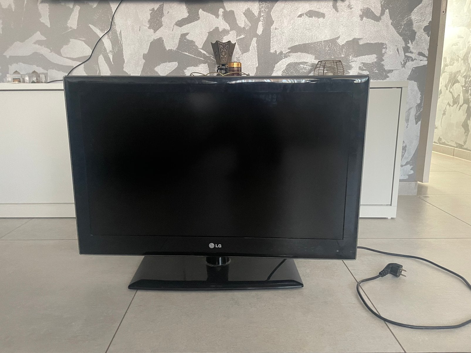 Téléviseur LED Full HD 32 pouces LG 32LE5300, TV, Hi-fi & Vidéo, Enlèvement, Comme neuf, LED, LG