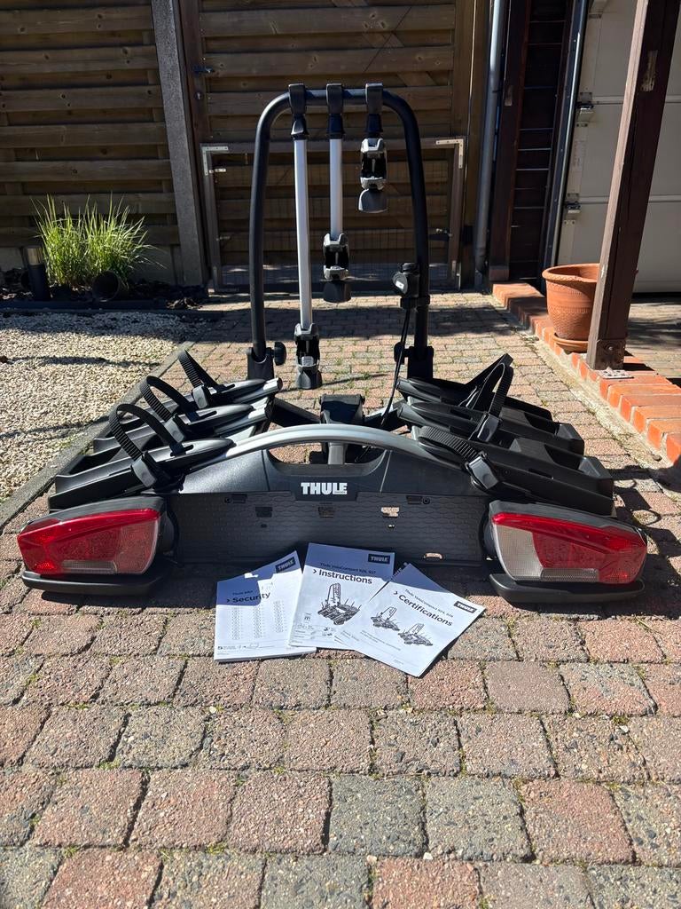 Fietsendrager Thule VeloCompact 926 - 3 fietsen, Support d'attelage, 3 vélos ou plus, Comme neuf, Vélo électrique