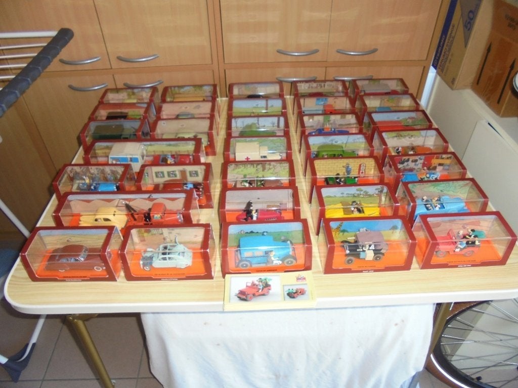Tintin série complète 35 voitures Moulinsart trés rares, Enlèvement, Tintin, Comme neuf, Autres types