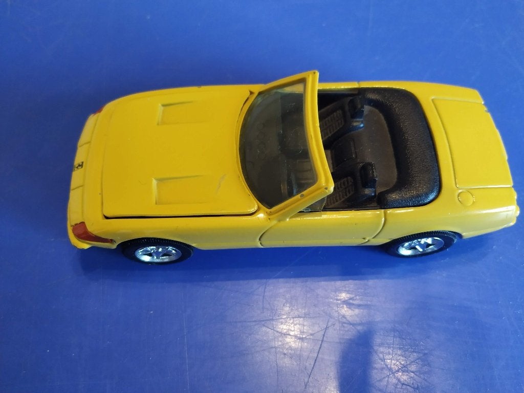 ferrari 1969 gts4 365 schaal 1/38 met veeraandrijving, Enlèvement ou Envoi