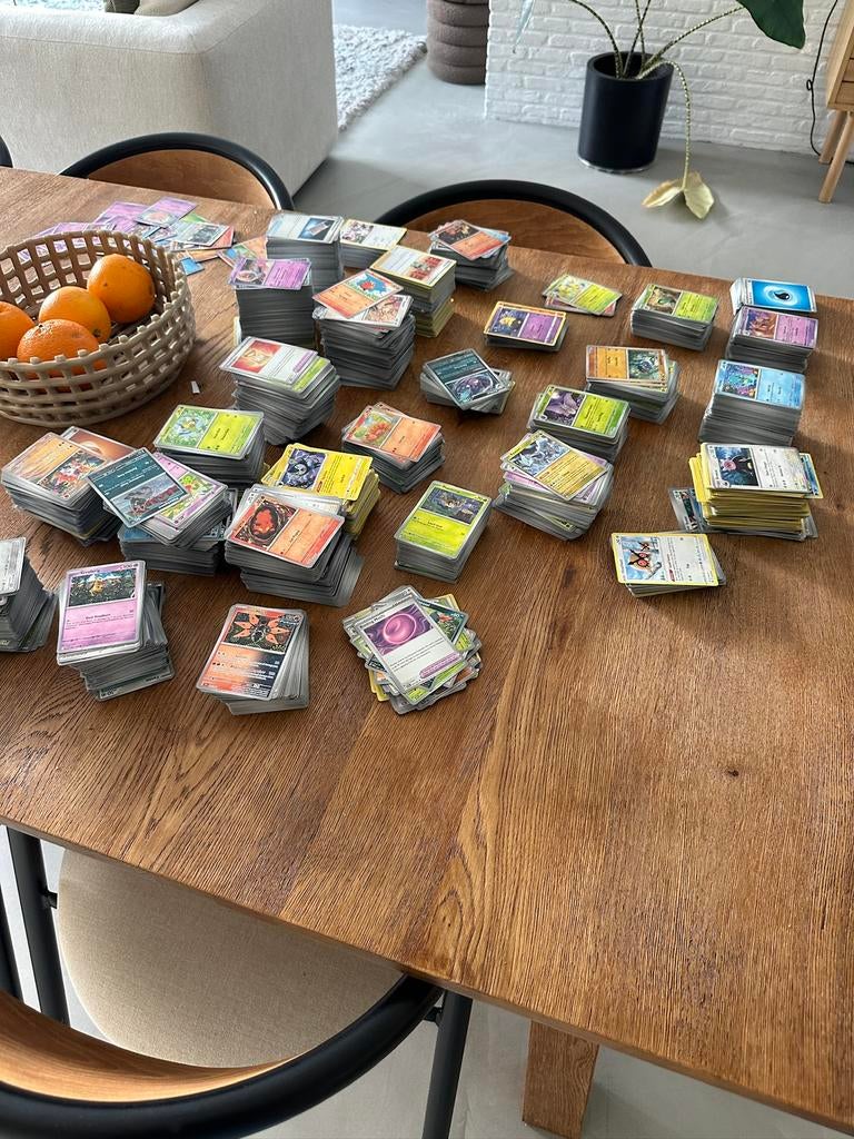 Bundeltjes met pokémon kaarten, Hobby en Vrije tijd, Verzamelkaartspellen | Pokémon, Ophalen