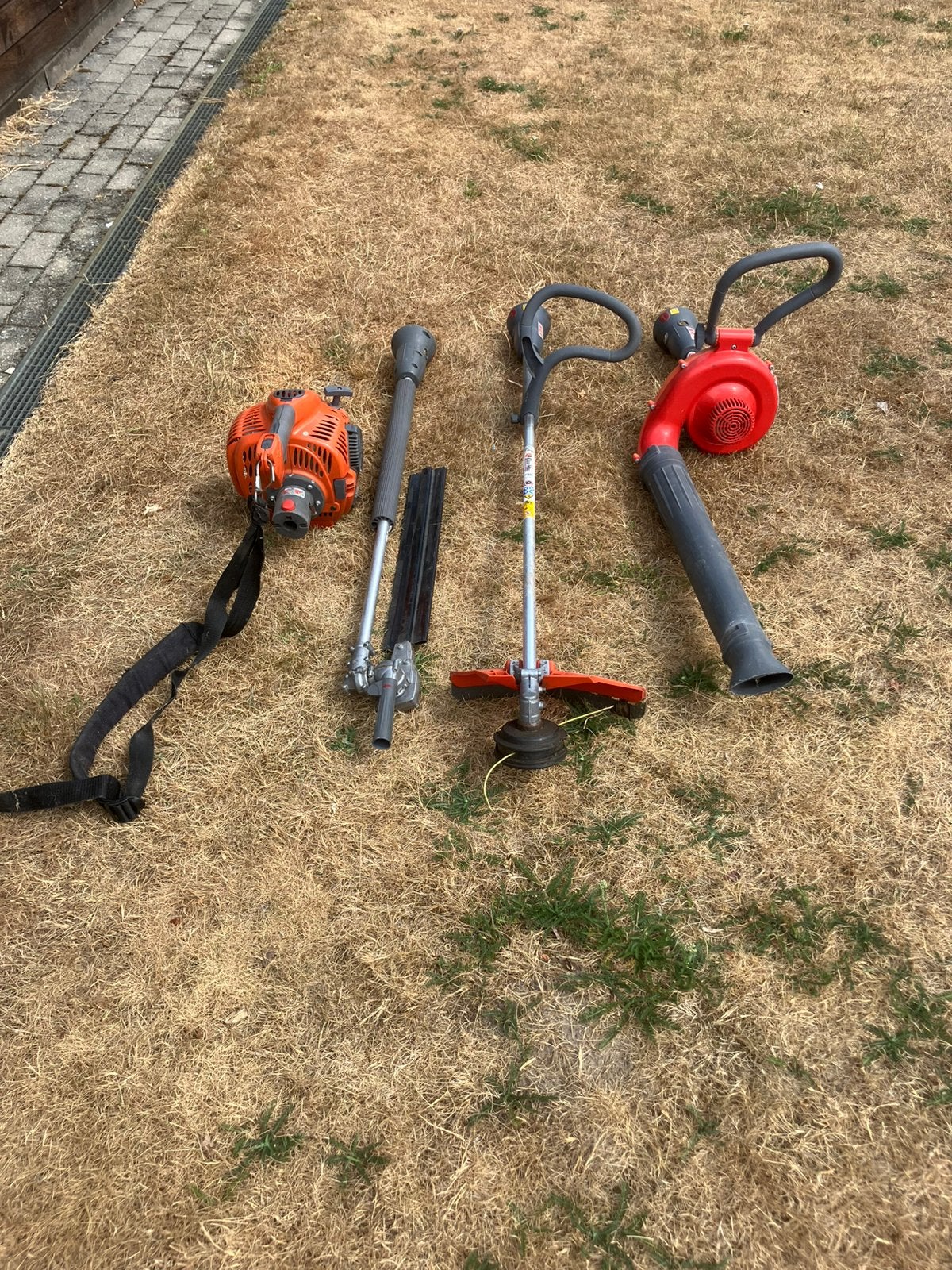 Oleomac met 3 opzetstukken bosmaaier,  haagschaar en  bladb., Ophalen, Gebruikt
