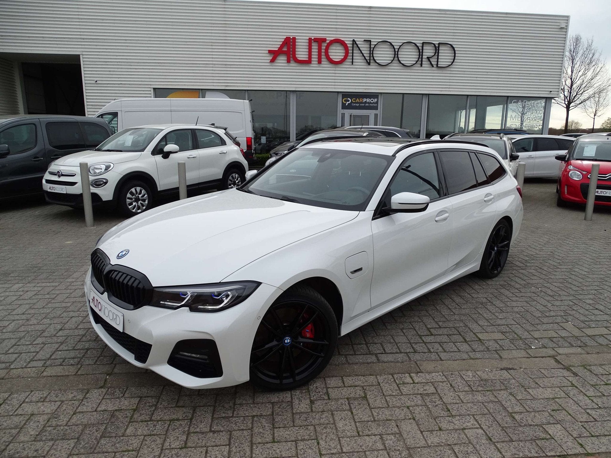 BMW 3 Serie 330 Touring 330e Xdrive PHEV * FULL OPTION!, Autos, BMW, Cuir, 218 kW, Euro 6, Entreprise