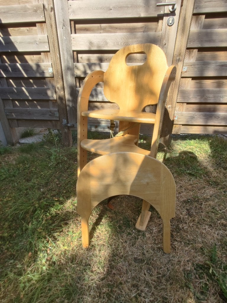 Houten kinderstoel met tafel, Kinderen en Baby's, Kinderstoelen, Ophalen, Gebruikt, Meegroeistoel, Aanschuifbaar