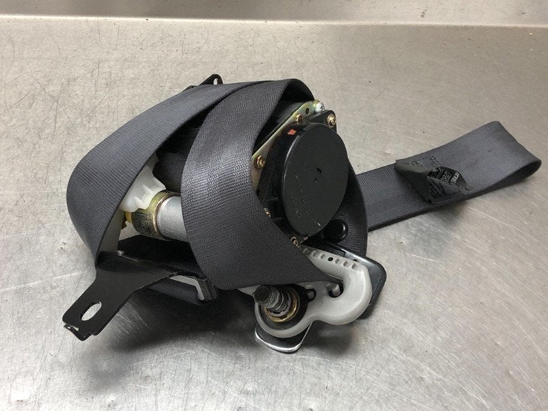VEILIGHEIDSGORDEL RECHTS VOOR Honda Civic (EP / EU), Gebruikt, Honda