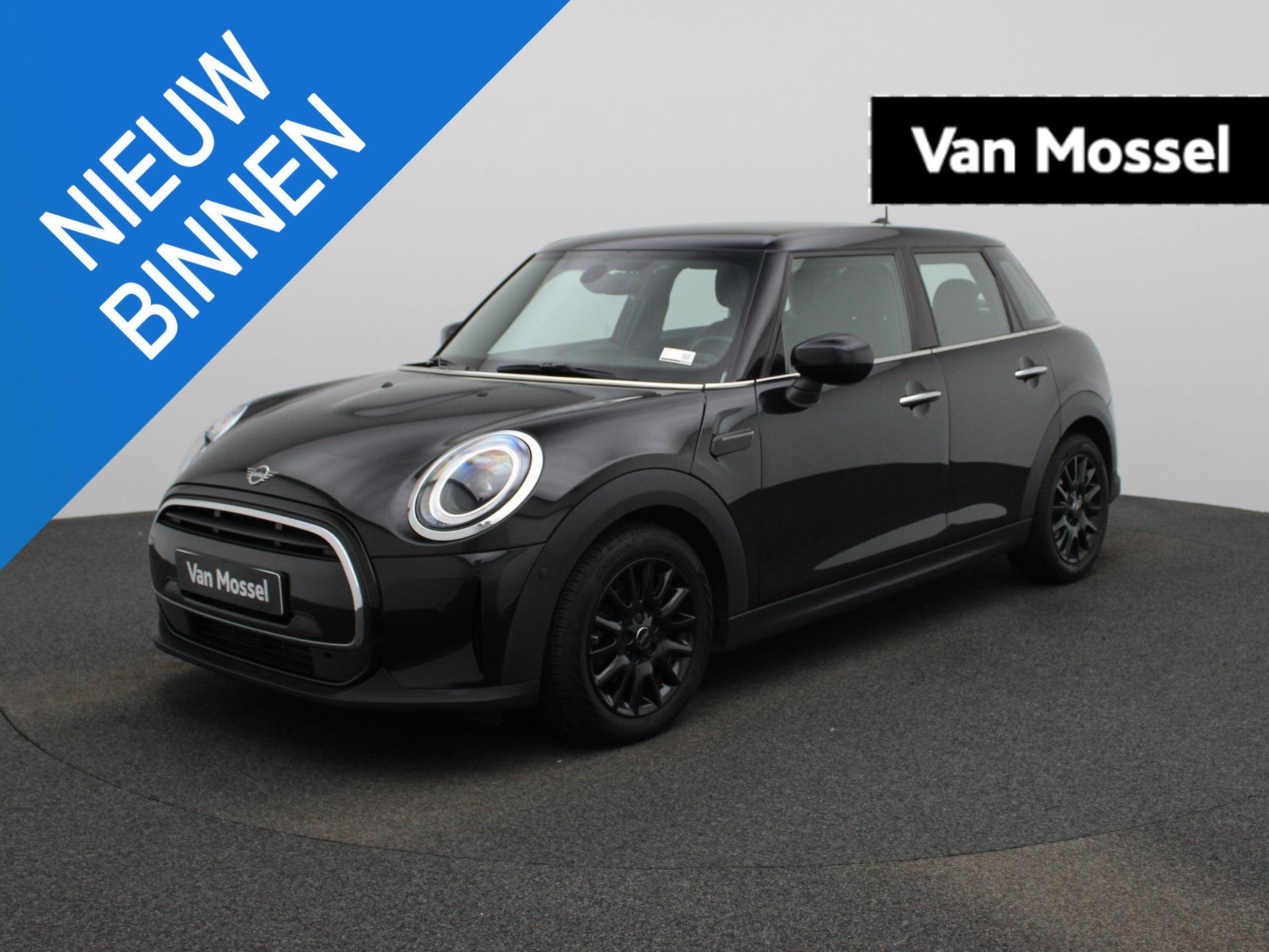 Mini Mini 5 door One NAVI | PDC | Bluetooth, Voorwielaandrijving, 75 kW, Stof, Gebruikt