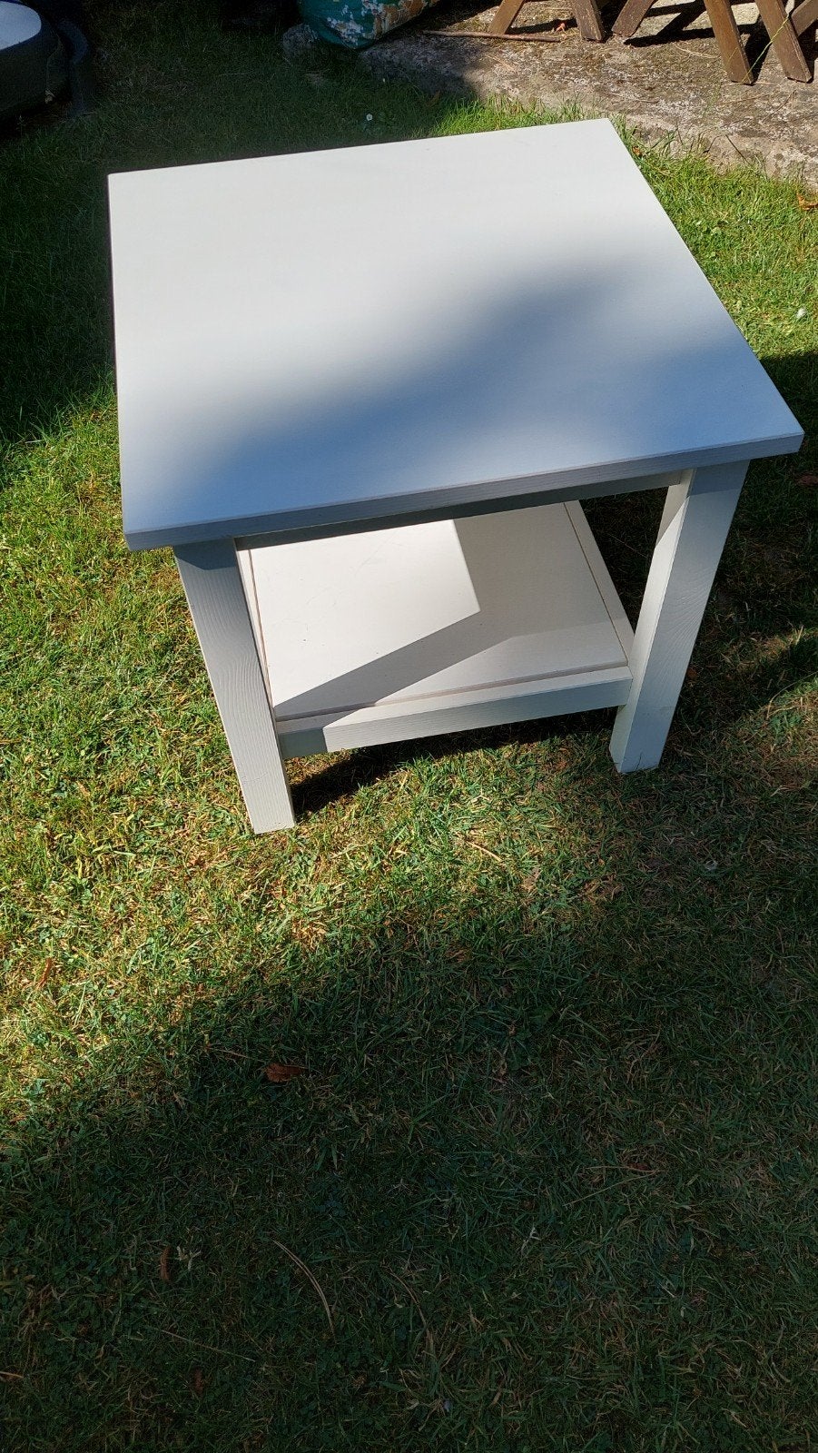 Table basse ikea, Enlèvement
