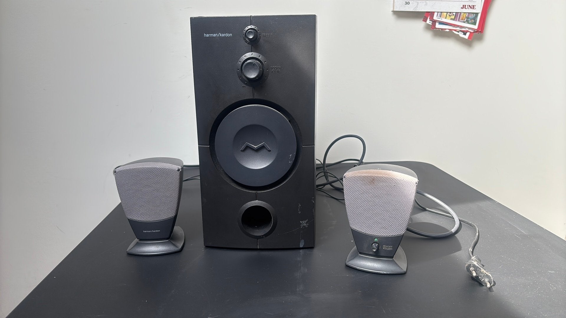 Caisson de basses et haut-parleurs Harman/Kardon, Enlèvement