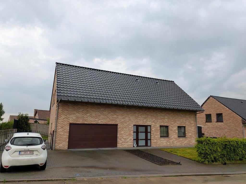 Energiezuinige villa 4 slpk in rustige omgeving te huur, 250 m², Provincie Oost-Vlaanderen, Direct bij eigenaar, Ophasselt
