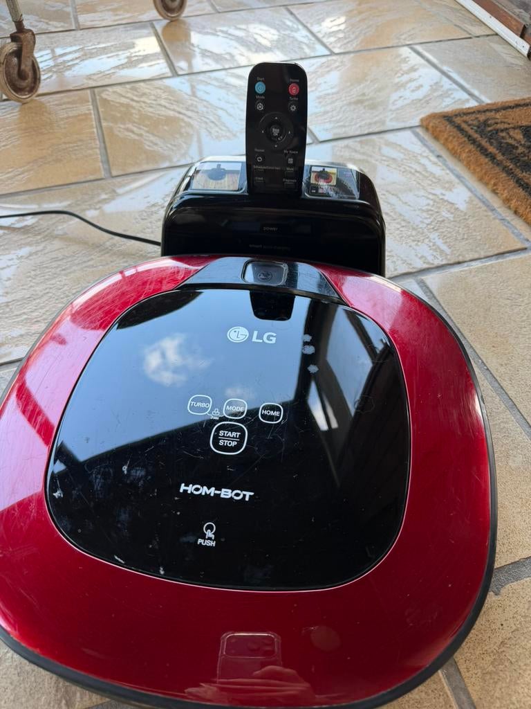 LG Hom-Bot robotstofzuiger, Ophalen, Zo goed als nieuw, Robotstofzuiger