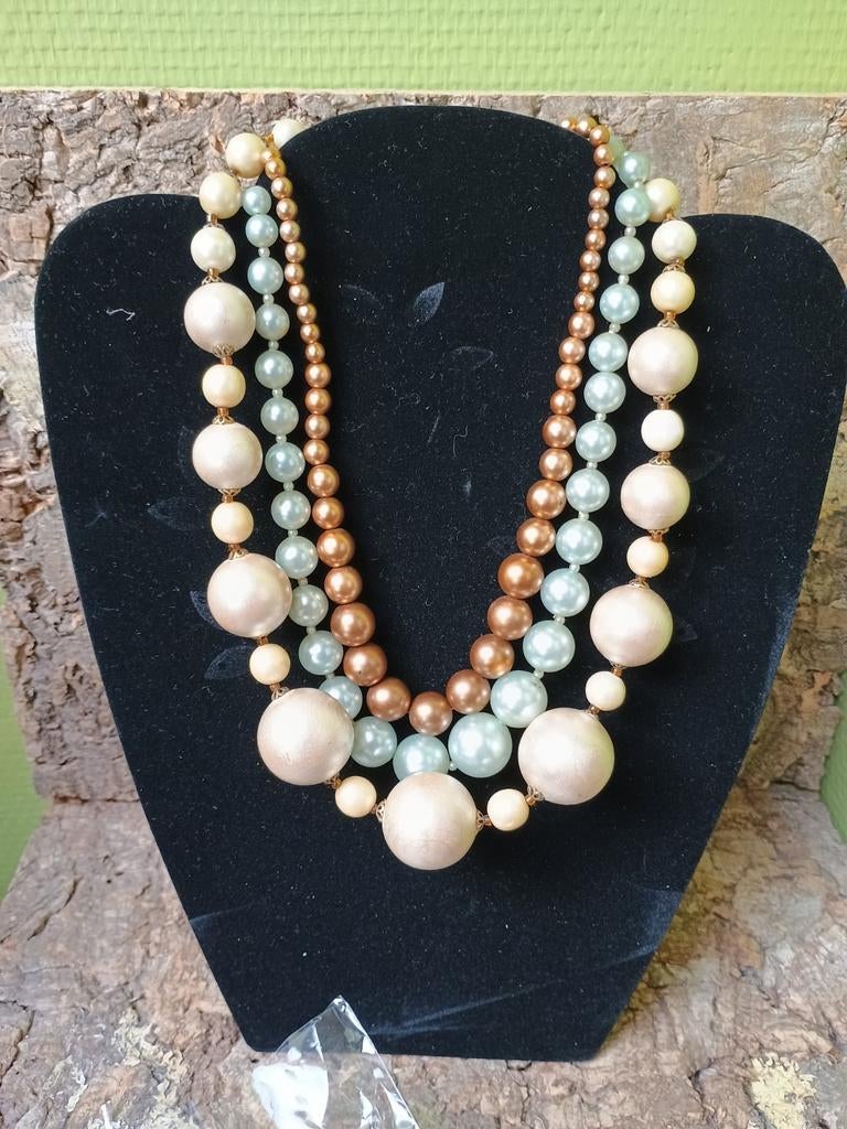Colliers de perles vintage, Bijoux, Sacs & Beauté, Colliers, Utilisé, Synthétique, Or, Enlèvement ou Envoi