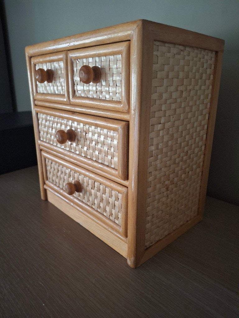 Decoratief opbergkastje met 4 laden – hout & rotanlook, Huis en Inrichting, Kasten | Ladekasten, Ophalen, Overige materialen, Minder dan 50 cm