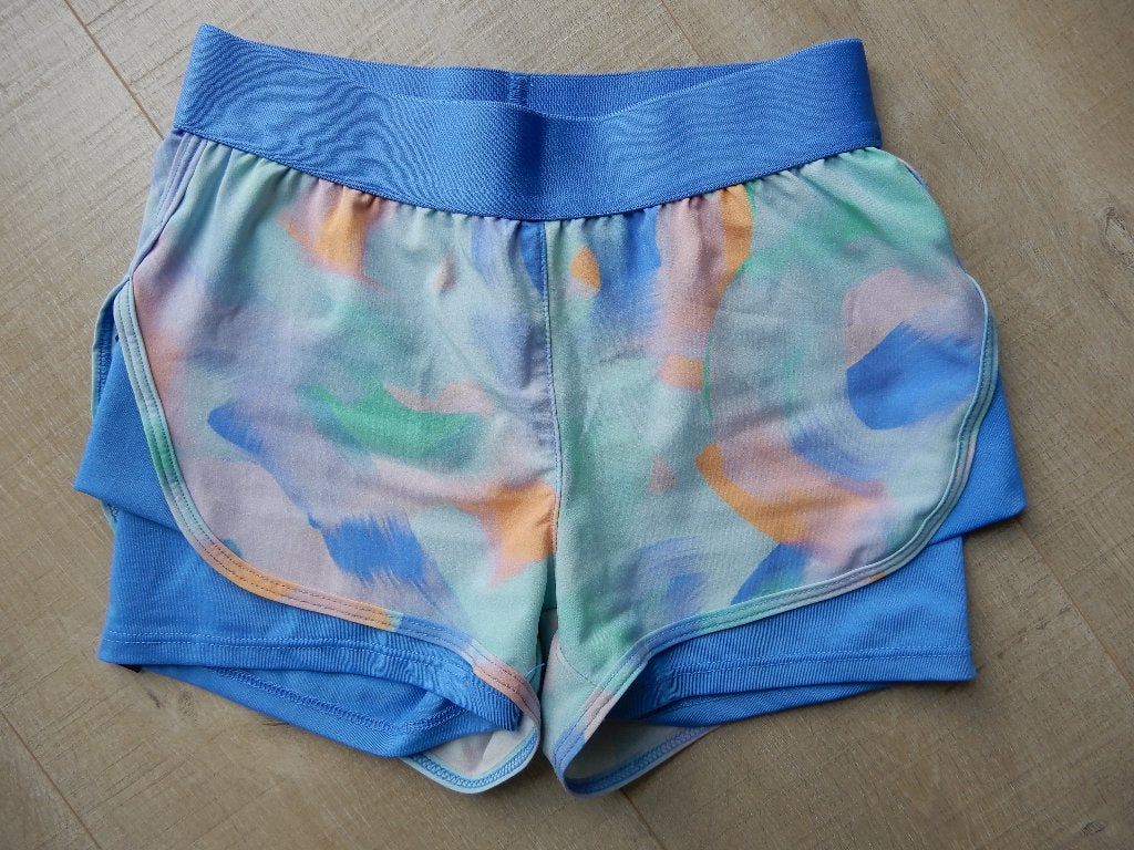 Short de sport Decathlon 7-8 ans, Utilisé, Vêtements de sport ou Maillots de bain, Fille, Décathlon