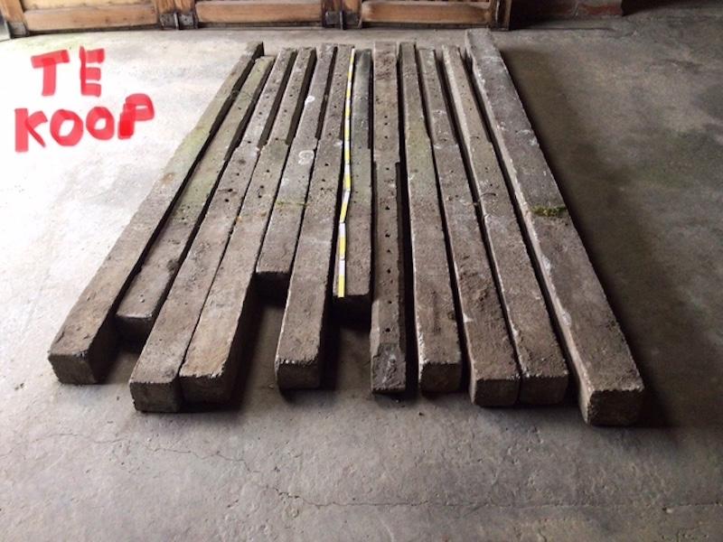 betonnen palen voor afsluiting, Enlèvement, Utilisé, 180 à 250 cm, Poteaux