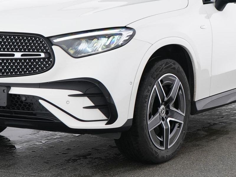 Mercedes-Benz GLC-Klasse 300 DE 4MATIC SUV AMG Line | Night, Auto's, Automaat, 197 pk, Gebruikt, Zwart