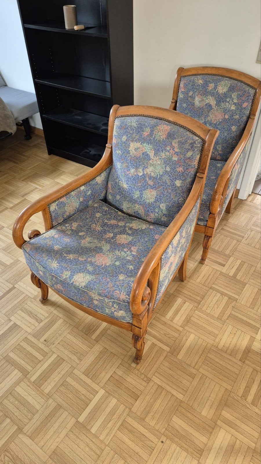 Set de 2 fauteuils Art-Déco - structure en bois - beau tissu, Enlèvement