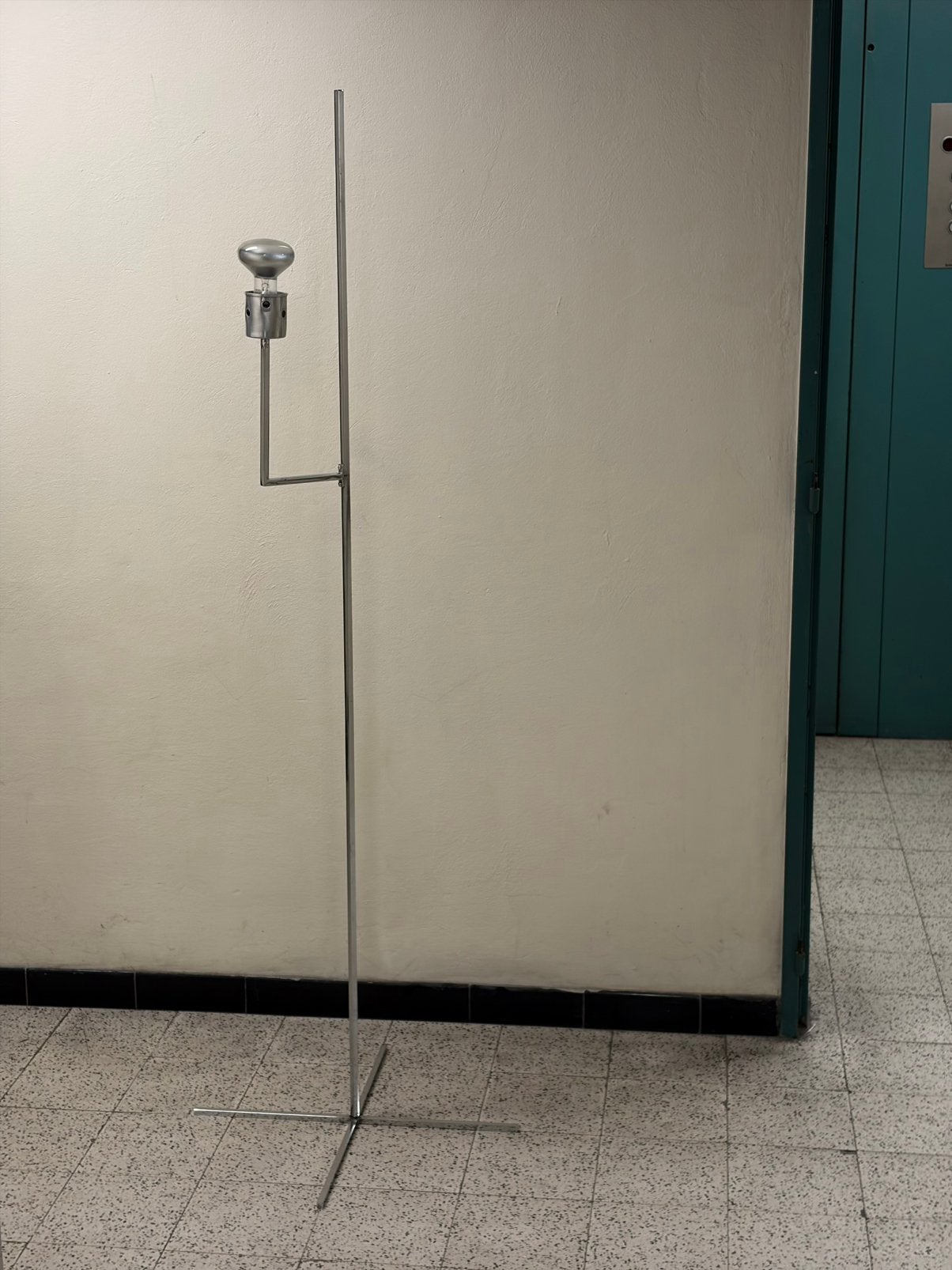 Chromen vloerlamp uit 1970, Ophalen