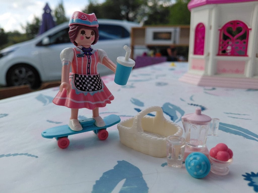 Playmobil Mrs Milkshake, Enfants & Bébés, Jouets | Playmobil, Autres séries, Comme neuf, Figurines, Kit complet