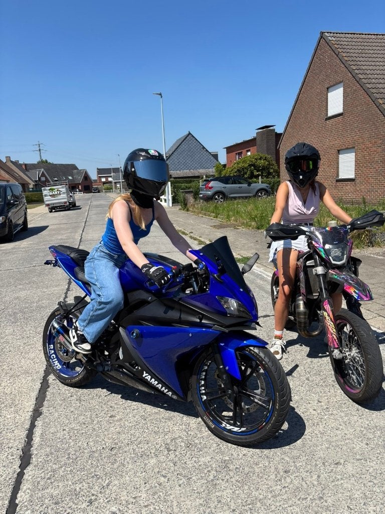 YAMAHA YZF R125, Motoren, Motoren | Yamaha, LED Verlichting, 125 cc, 11 kW of minder, Handgeschakeld
