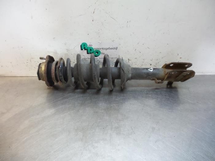 Schokdemperpoot links-voor van een Daihatsu Young RV, Gebruikt, Daihatsu, -, -