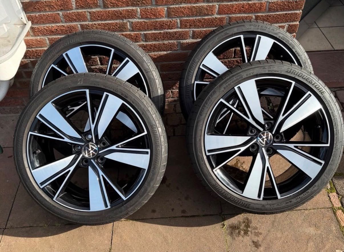 jantes volkswagen golf 18 pouces, Pneus et Jantes, Véhicule de tourisme, Pneus été, 18 pouces