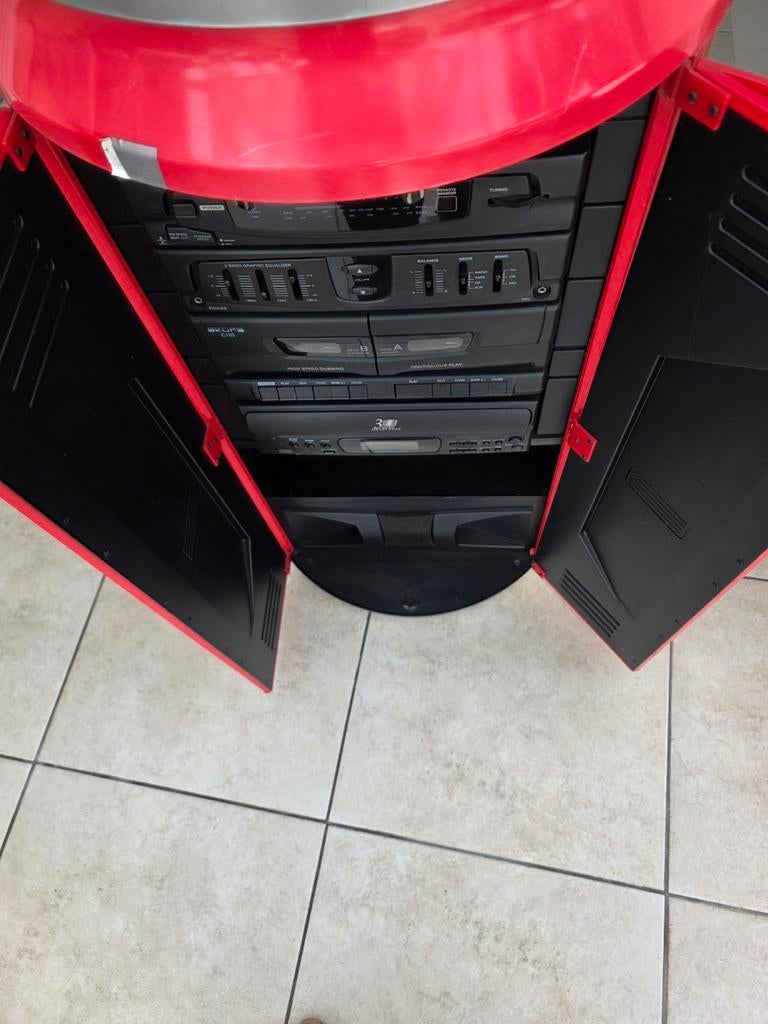 Muziek installatie coca cola, Ophalen