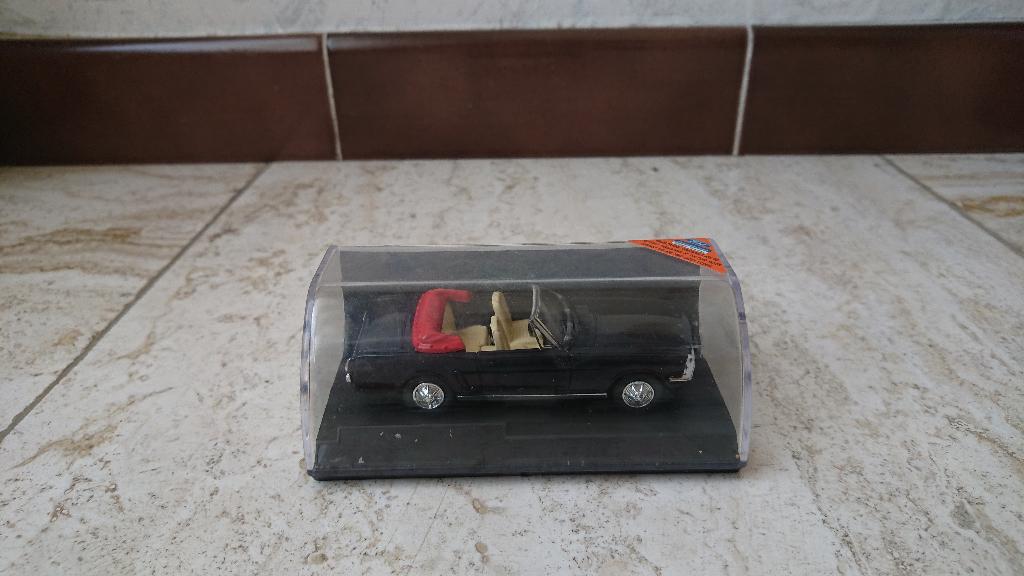 1/43 Ford Mustang 1964 miniature Welly, Enlèvement ou Envoi, Neuf, Voiture, Autres marques