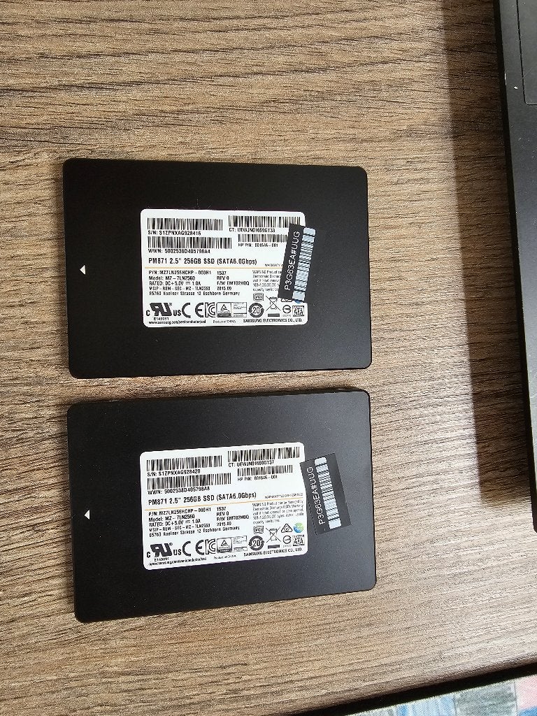 deux SSD Samsung 2,5" 256 Go SATA, Informatique & Logiciels, Disques durs, Enlèvement ou Envoi, SATA, SSD