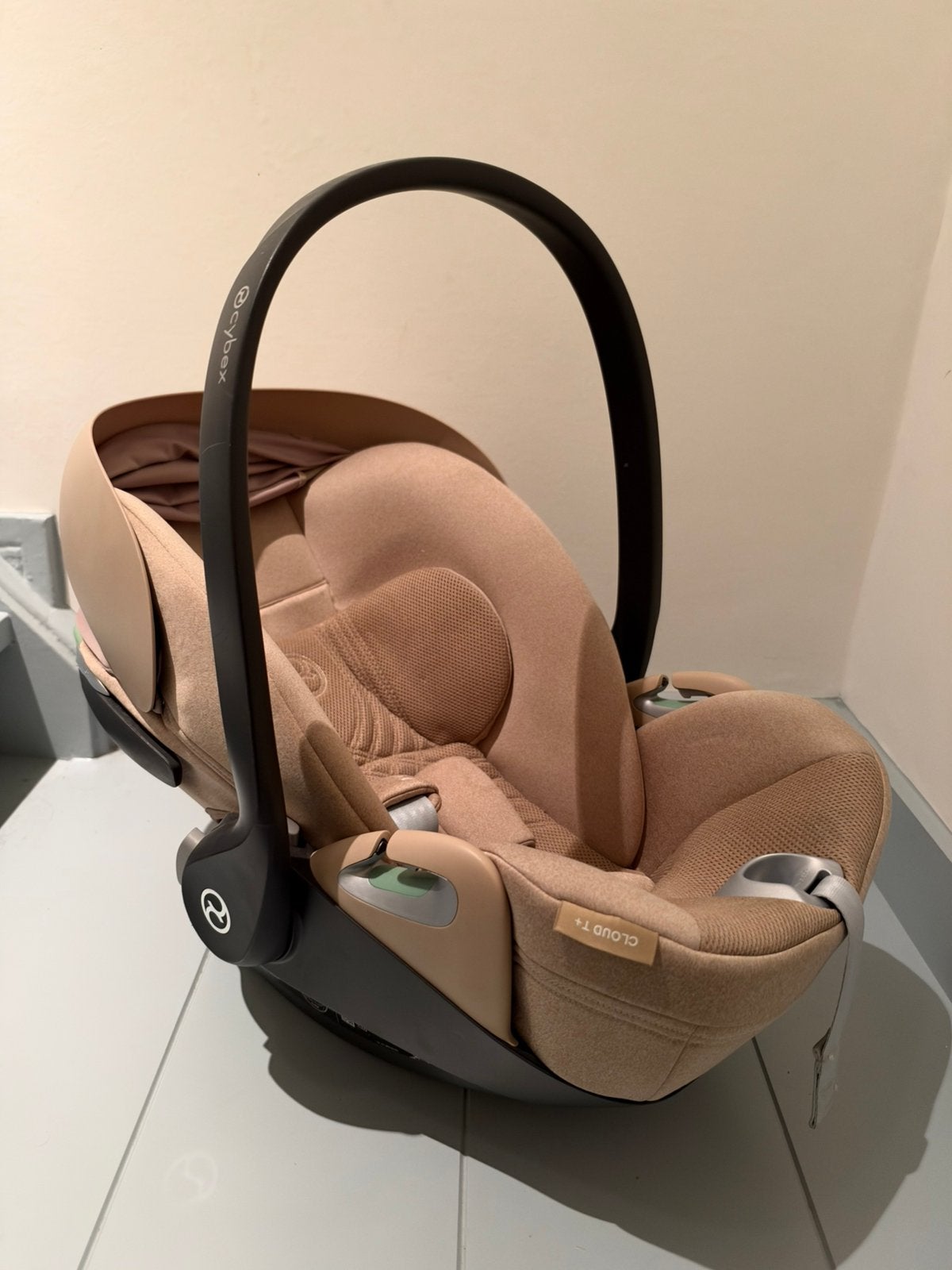 Cybex Cloud T i-Size Plus – Cozy Beige | Zeer goede staat, Kinderen en Baby's, Gebruikt, Ophalen, Overige merken, Verstelbare rugleuning
