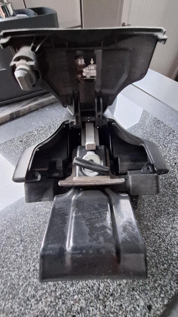 PIEDS DE FIXATION THULE 754/480, Ophalen, Gebruikt