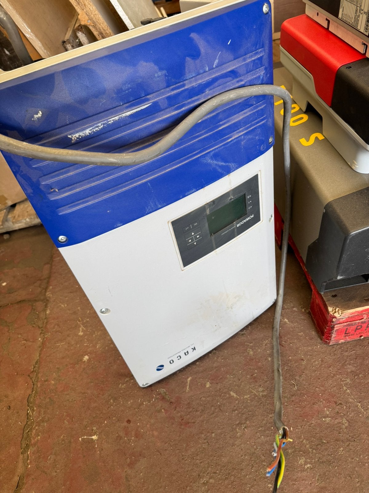 Kaco omvormer voor zonnepanelen, Doe-het-zelf en Bouw, Verwarming en Radiatoren, Ophalen, Gebruikt