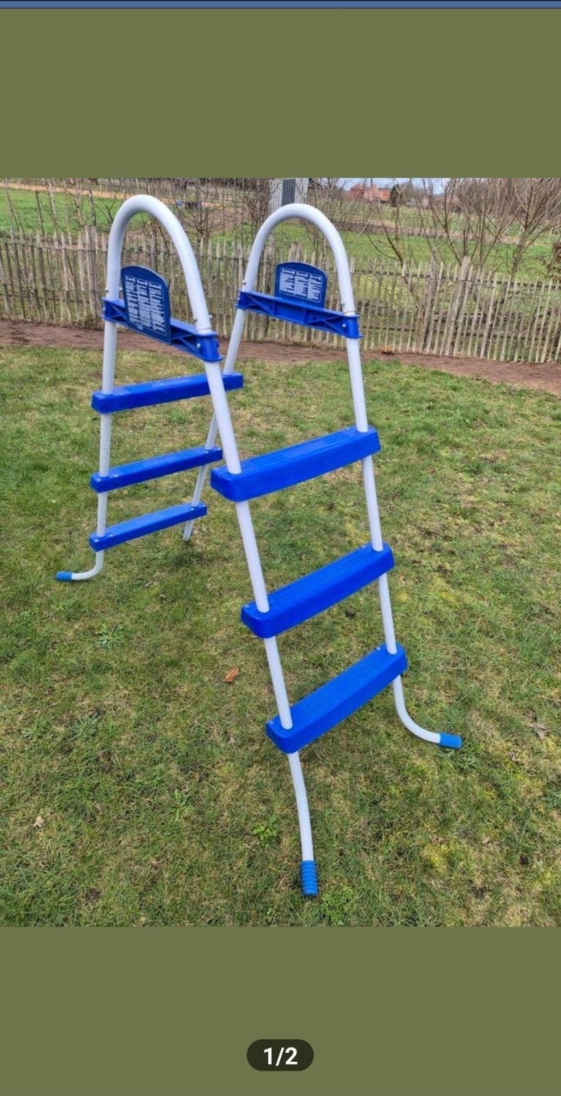 Bestaat zwembadladder, Ophalen