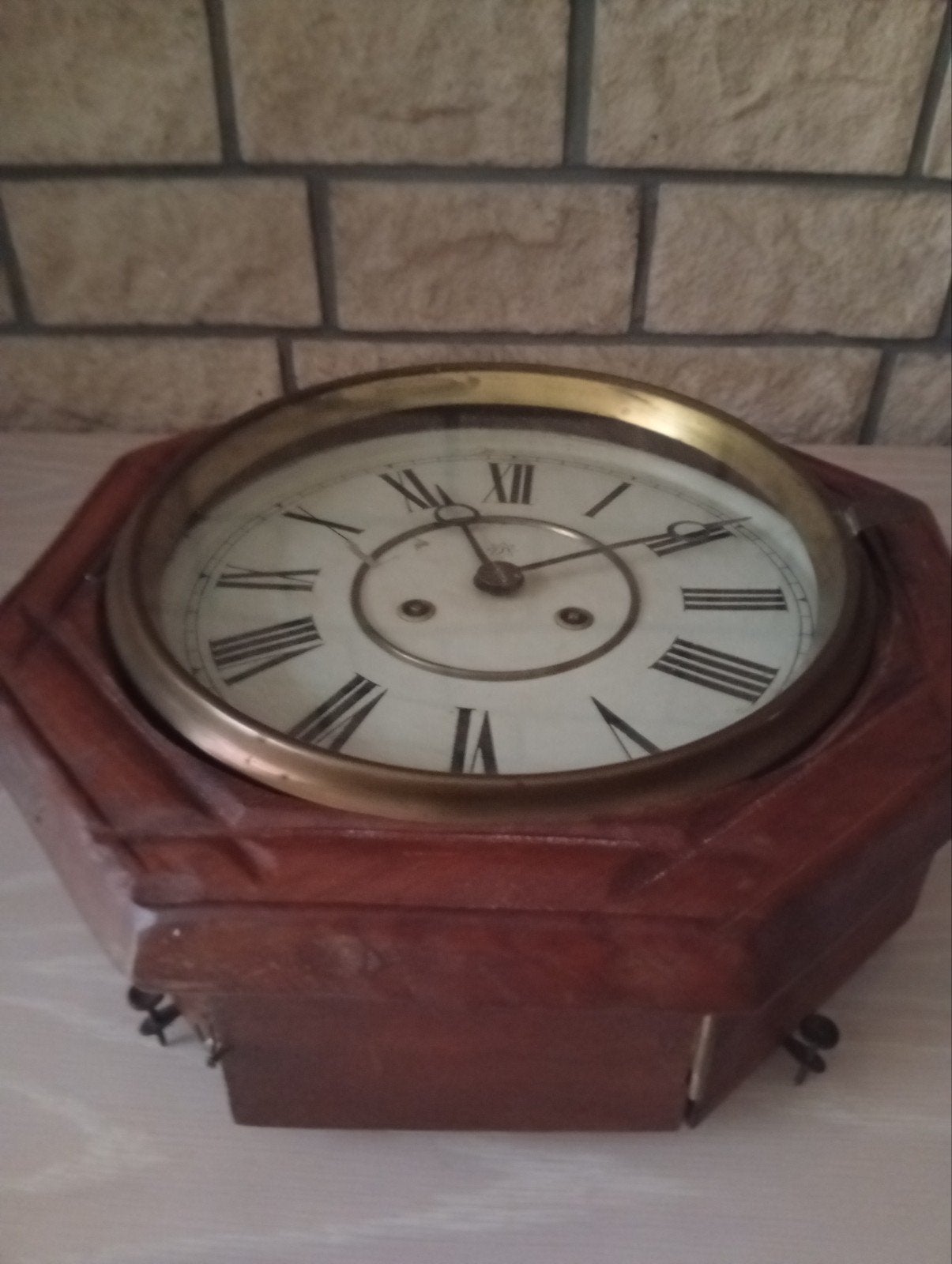 ancienne horloge, Enlèvement